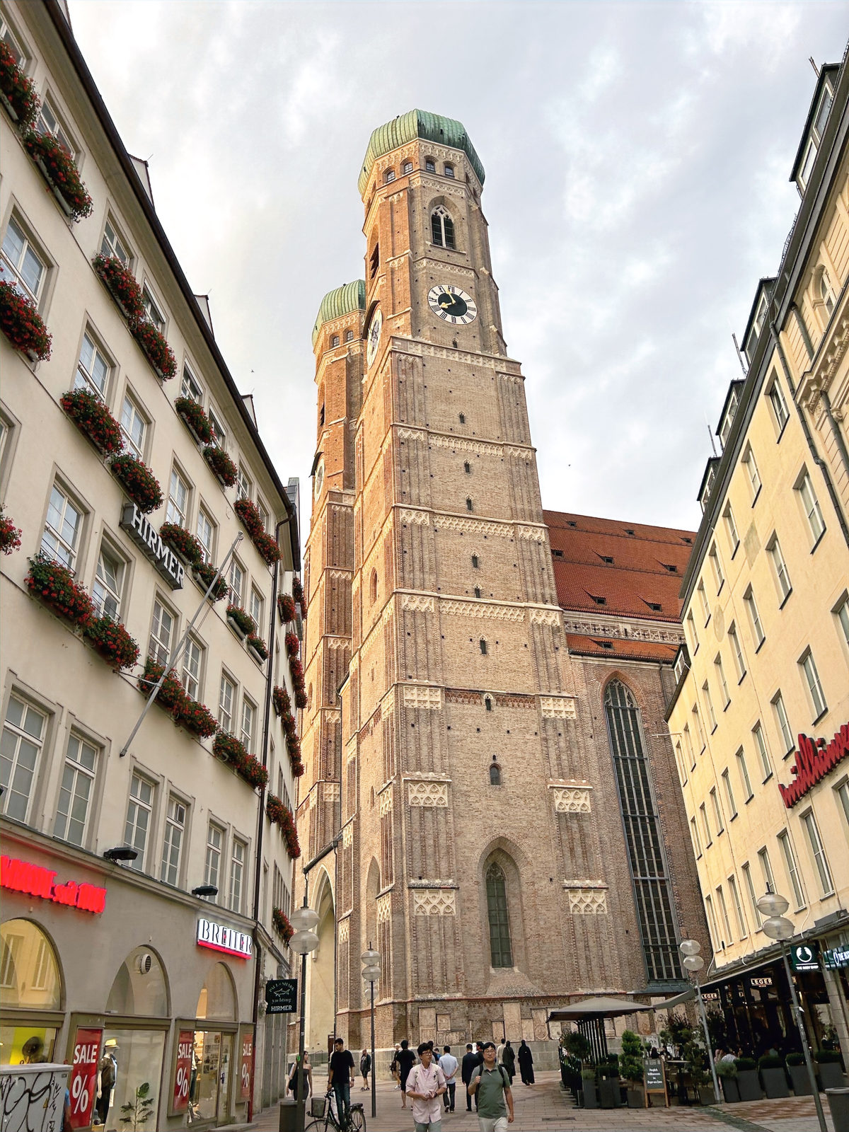Frauenkirche in the city centre of Munich