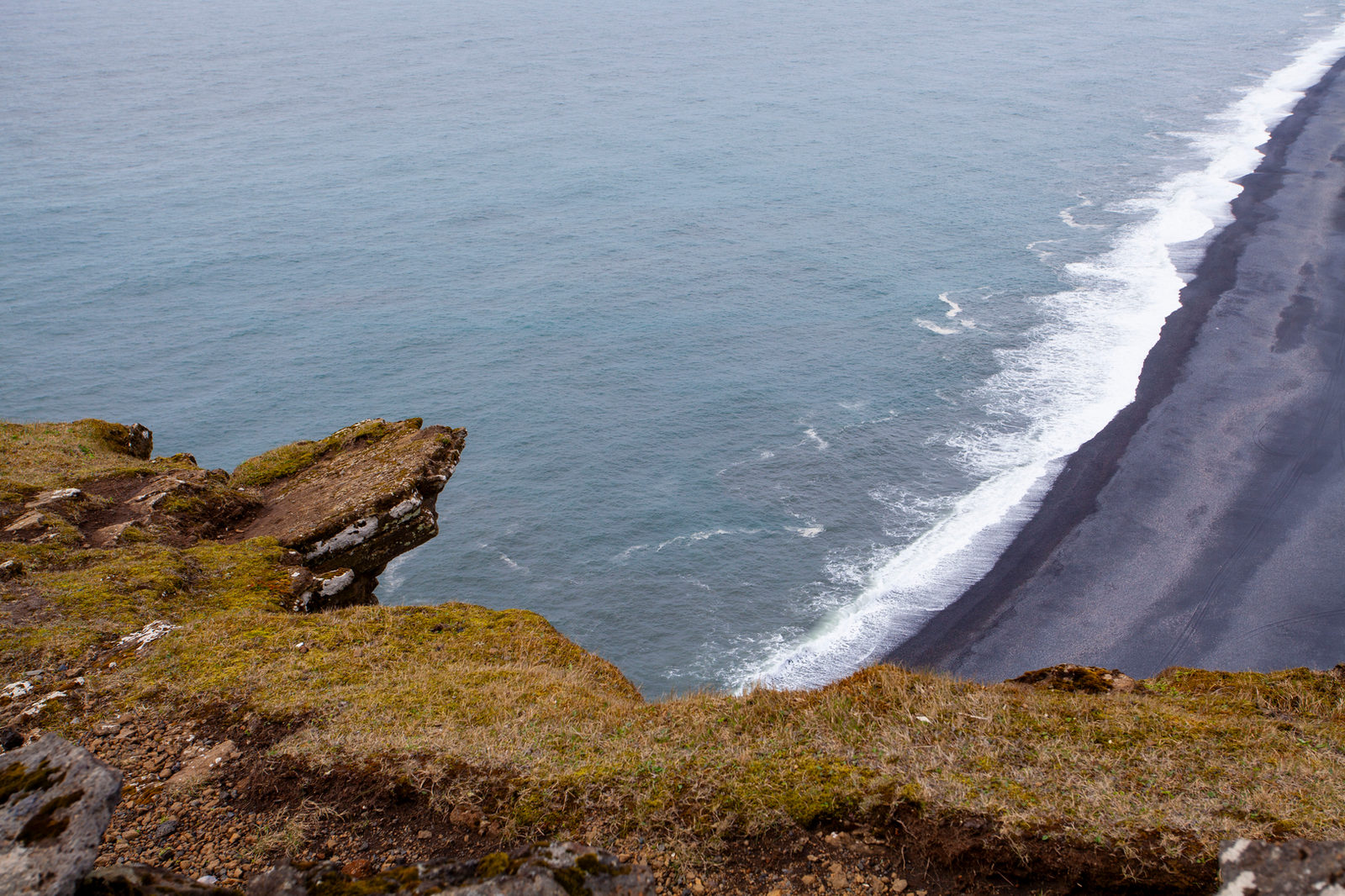 Black sand and mountains on the Icelandic ring road