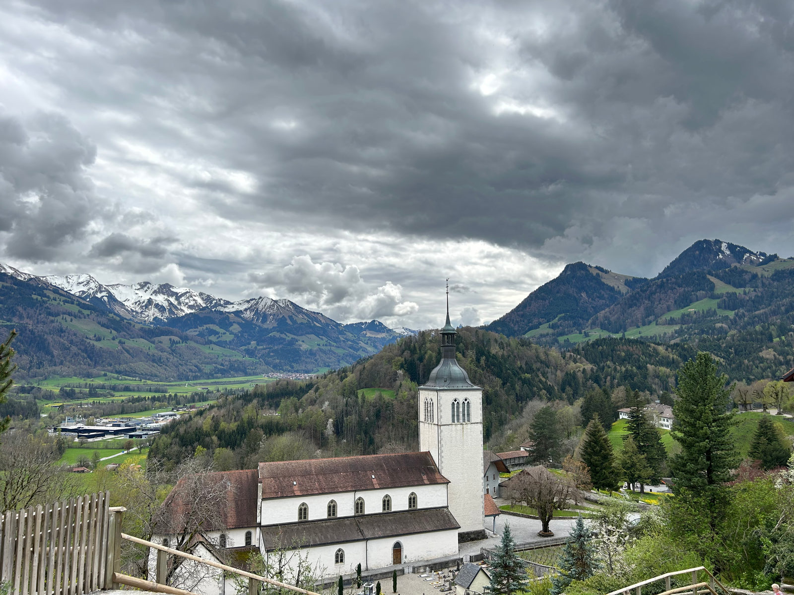 Perfect Weekend Trip to Switzerland on a Budget